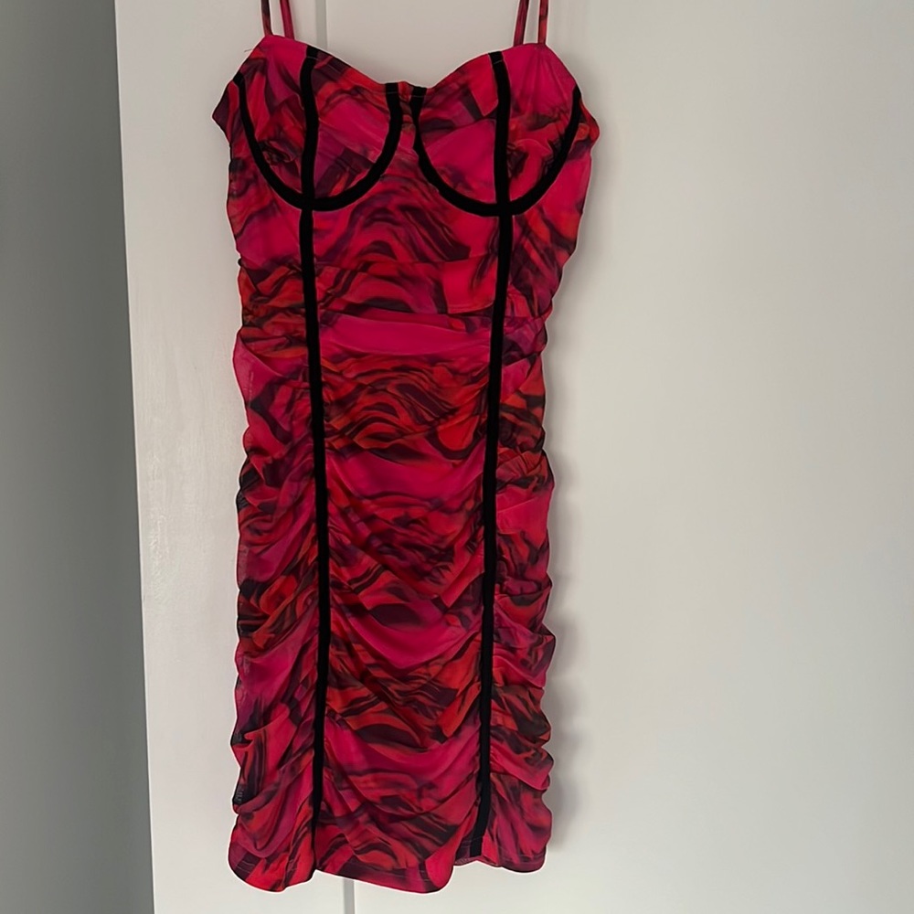 Pretty Little Thing dress